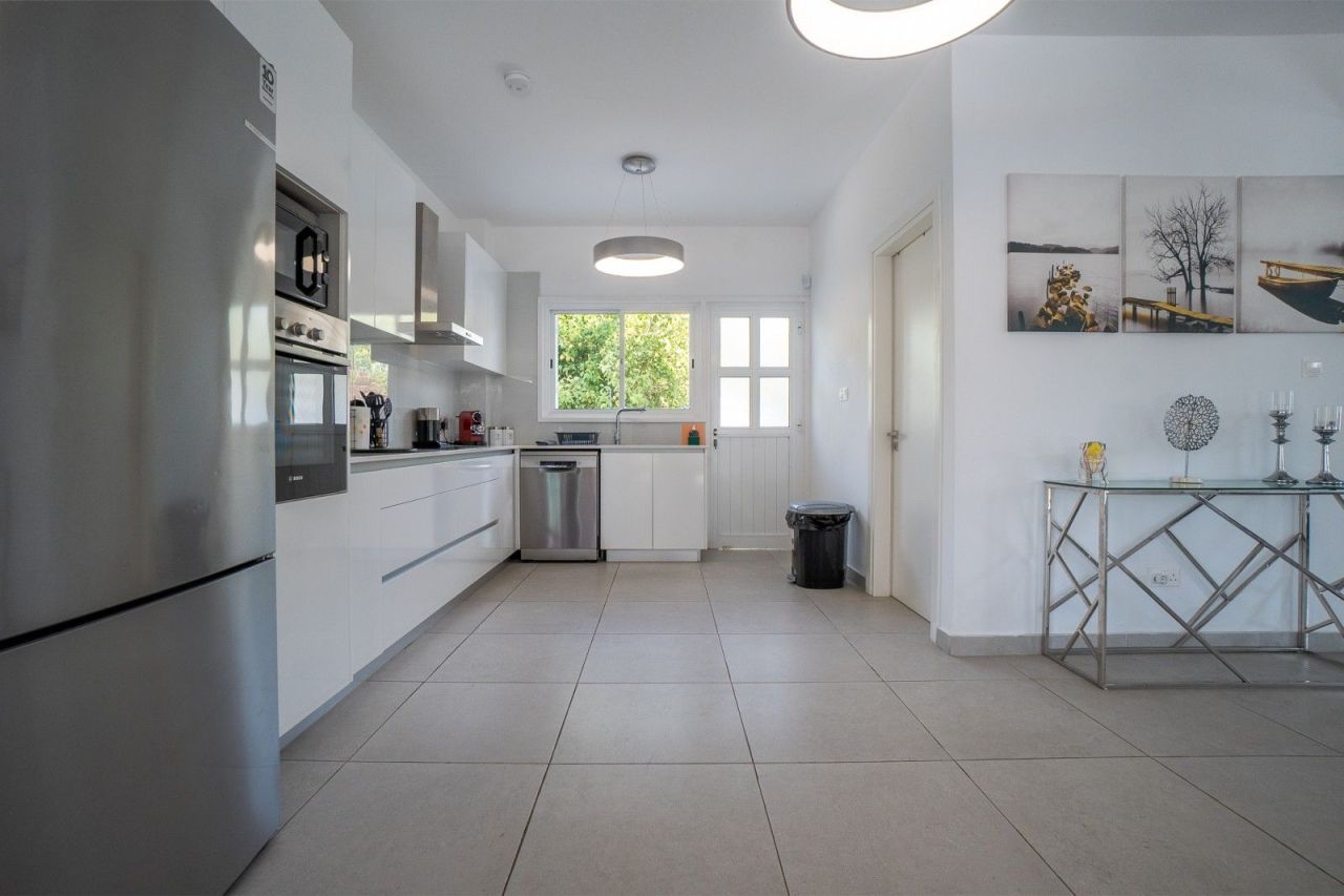 Вилла в Пафосе, Кипр, 238 м² - фото 12