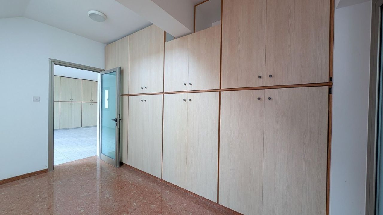 Вилла в Лимасоле, Кипр, 615 м² - фото 14