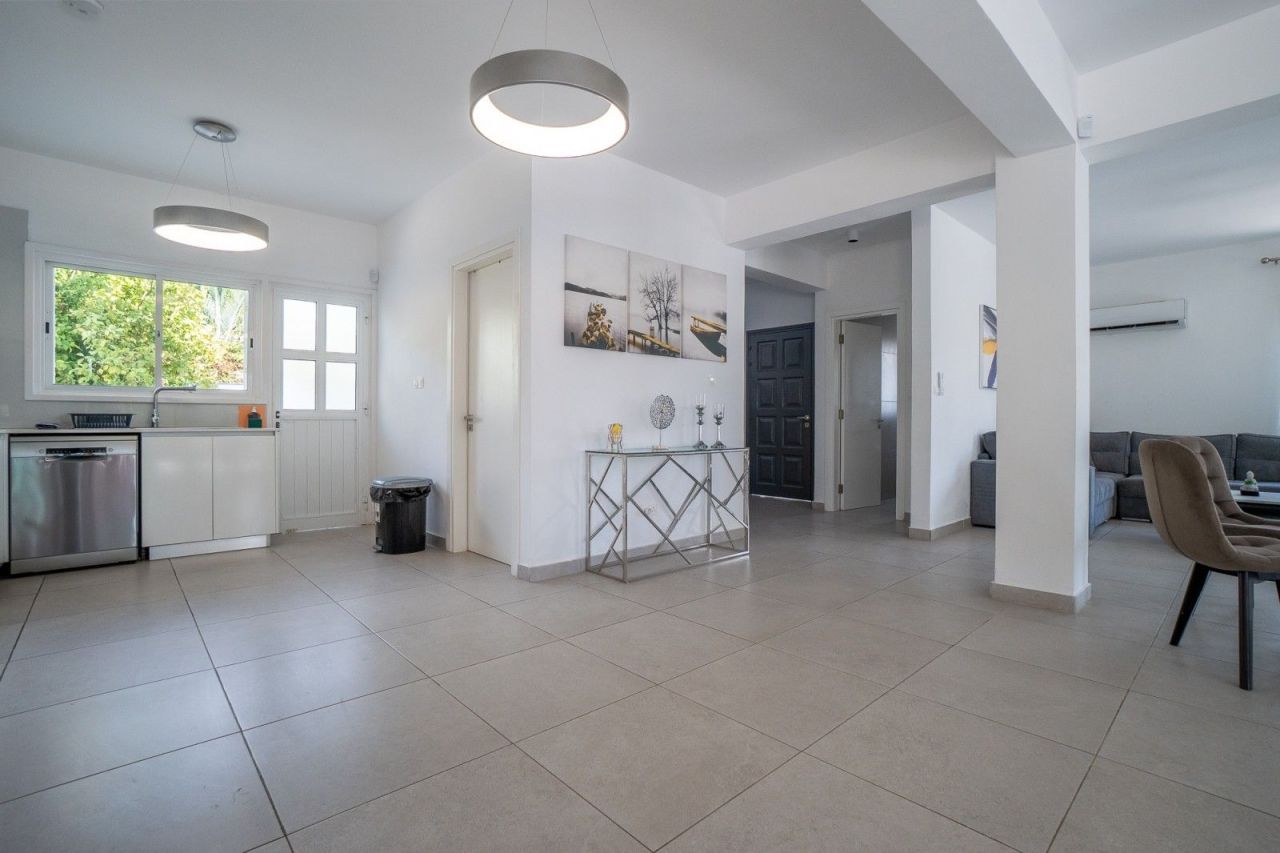 Вилла в Пафосе, Кипр, 238 м² - фото 14