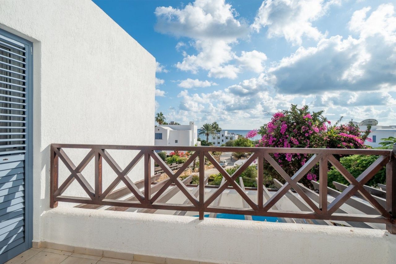 Вилла в Пафосе, Кипр, 215 м² - фото 16