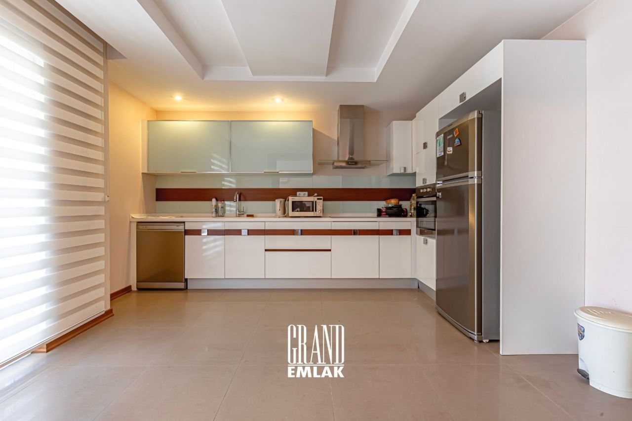 Квартира в Анталии, Турция, 155 м² - фото 14