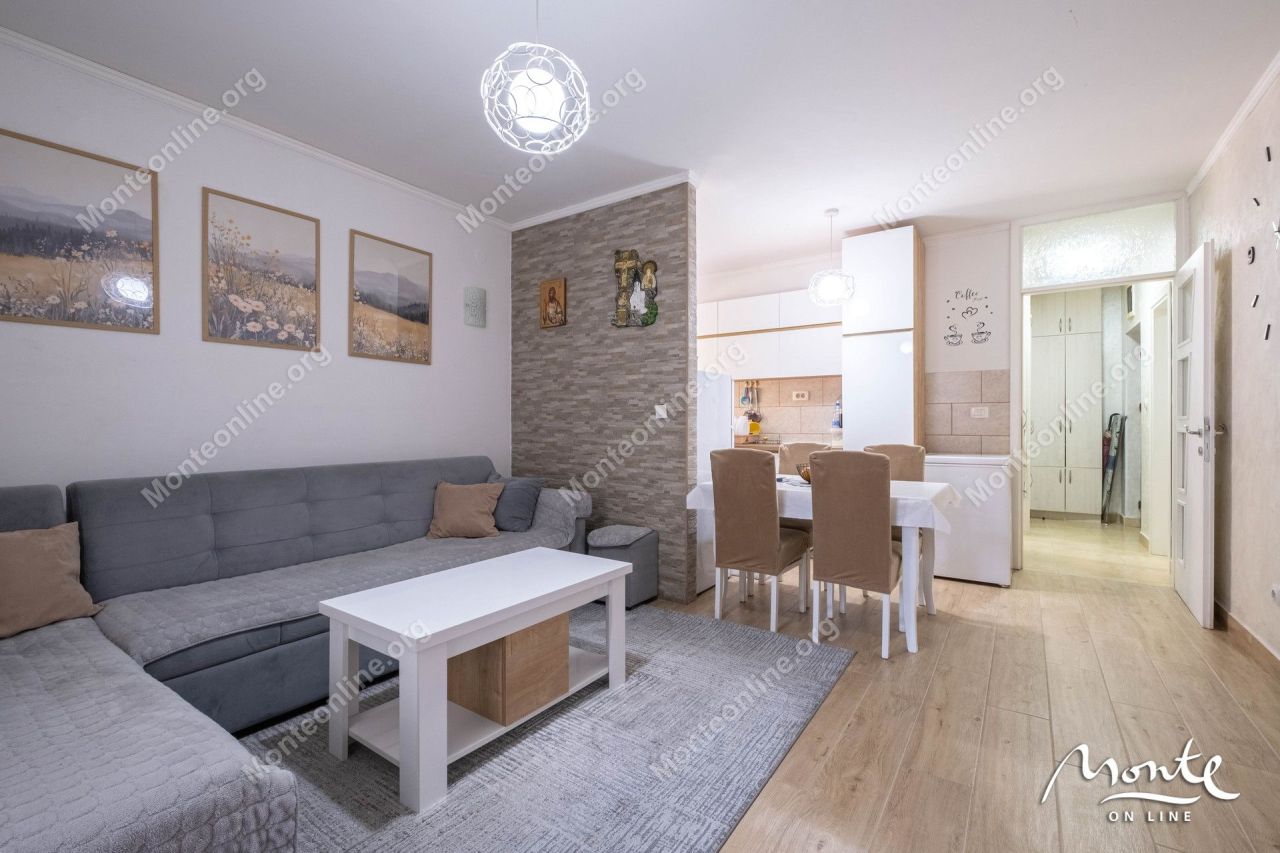 Апартаменты в Доброте, Черногория, 48 м² - фото 1