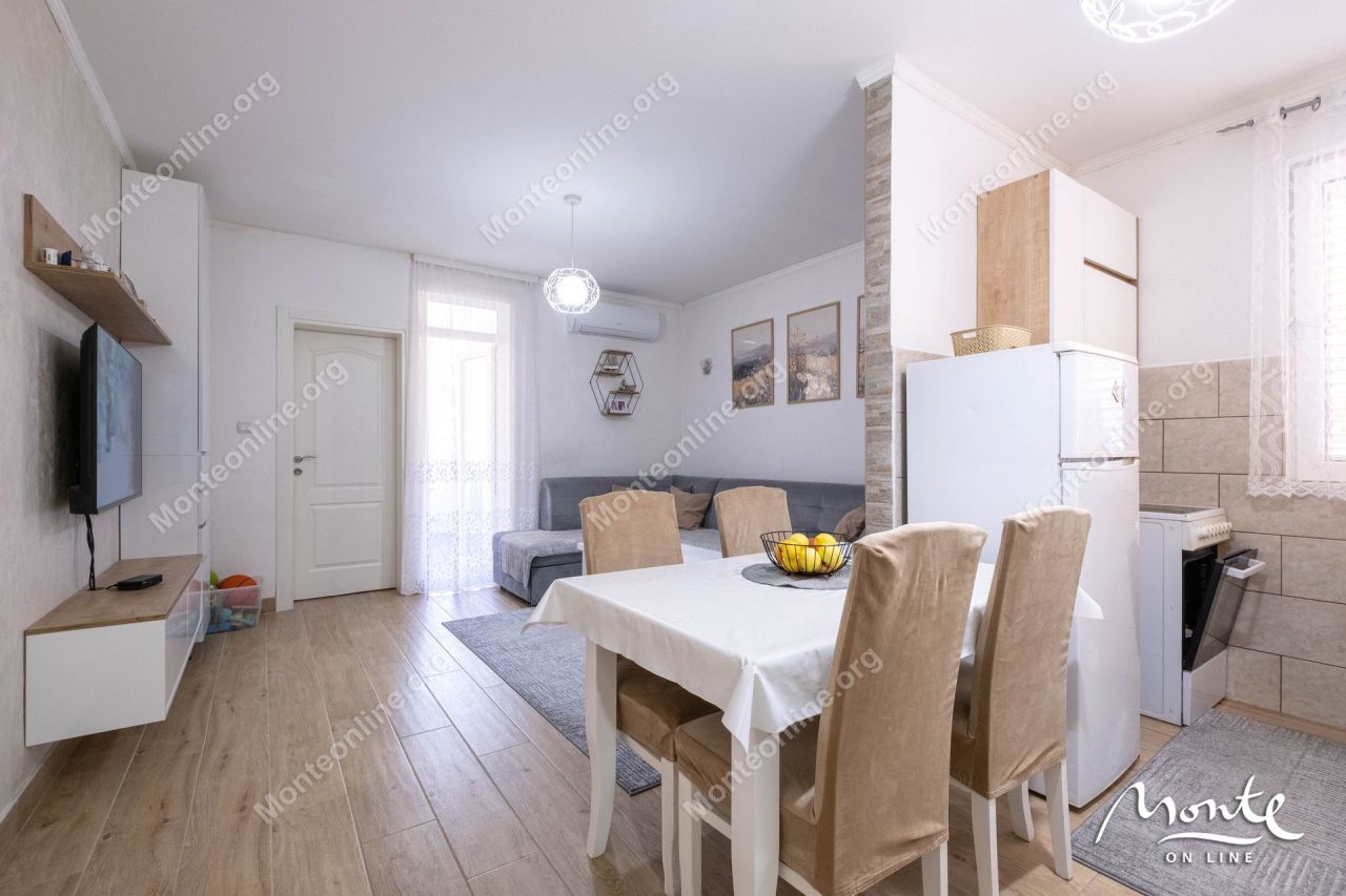 Апартаменты в Доброте, Черногория, 48 м² - фото 6