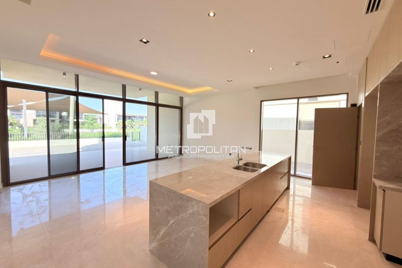 Вилла в Дубае, ОАЭ, 800 м² - фото 2