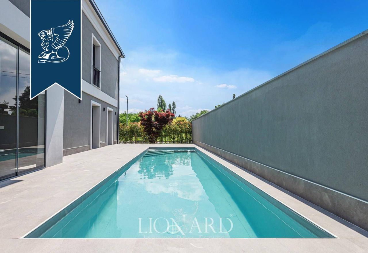 Вилла в Монце, Италия, 192 м² - фото 3