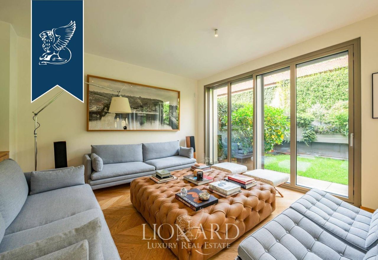 Апартаменты в Милане, Италия, 247 м² - фото 3