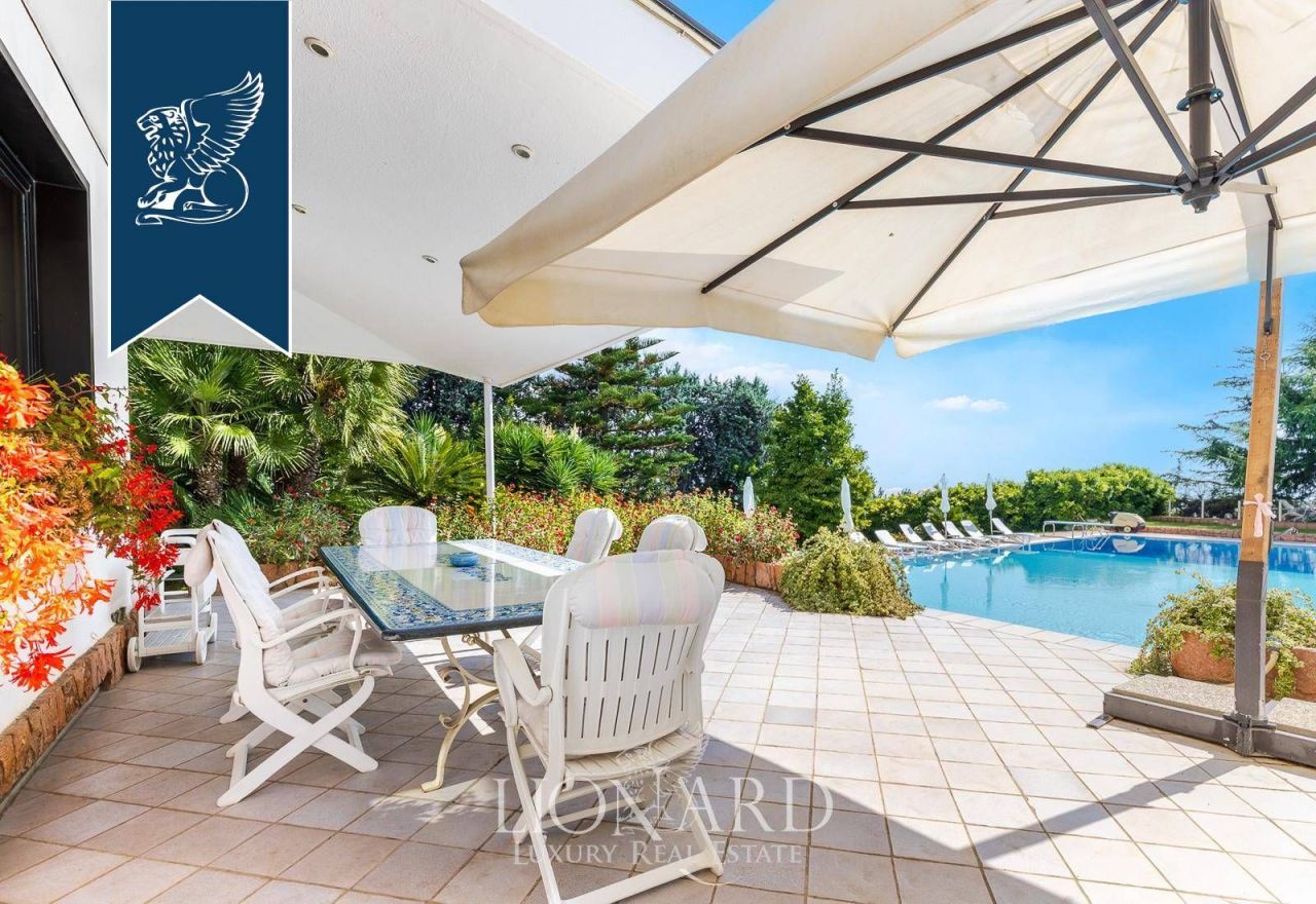 Вилла в Сан-Ремо, Италия, 700 м² - фото 4