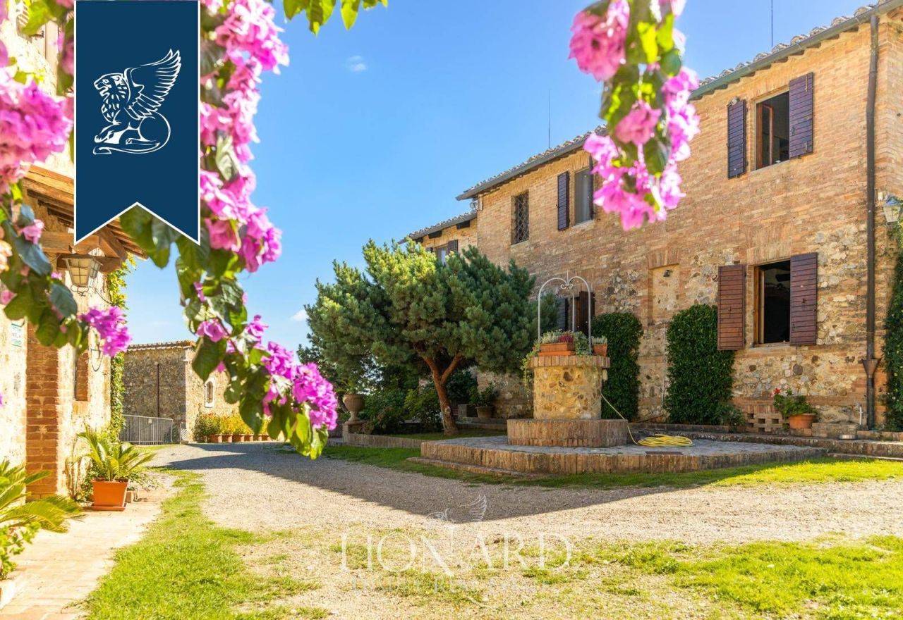 Ферма в Сиене, Италия, 1 600 м² - фото 5