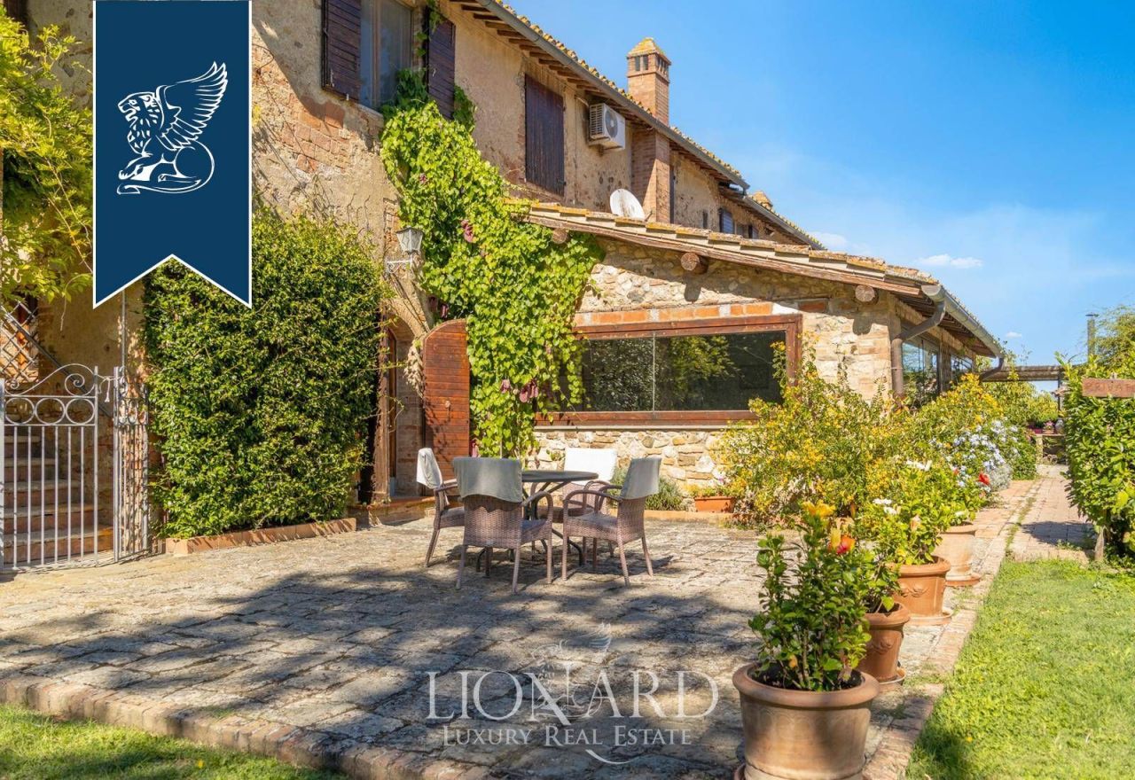 Ферма в Сиене, Италия, 1 600 м² - фото 6