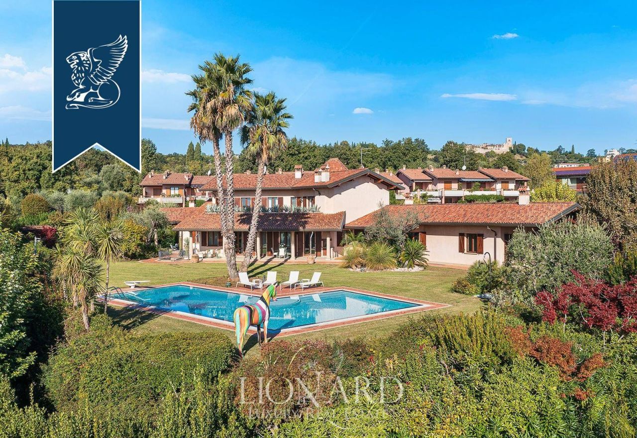 Вилла в Паденге-суль-Гарде, Италия, 900 м² - фото 10