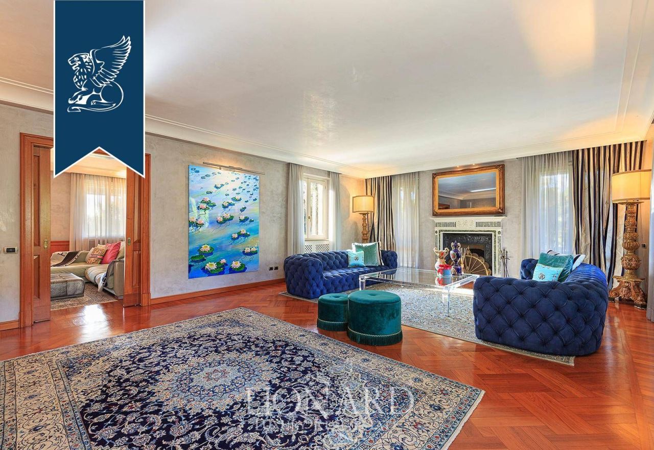 Вилла в Паденге-суль-Гарде, Италия, 900 м² - фото 12