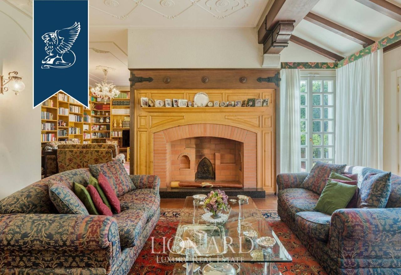 Вилла в Пьетрасанте, Италия, 565 м² - фото 12