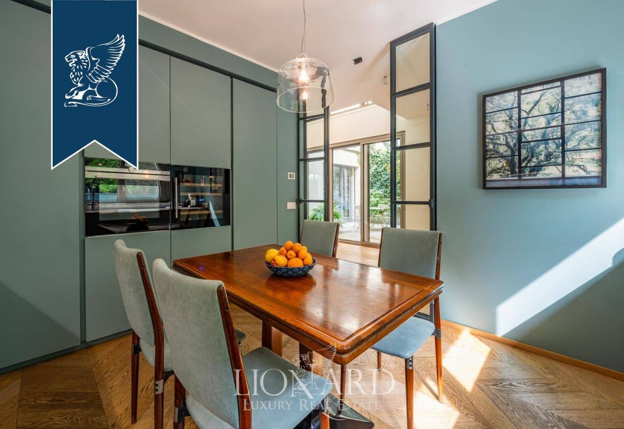 Апартаменты в Милане, Италия, 247 м² - фото 13