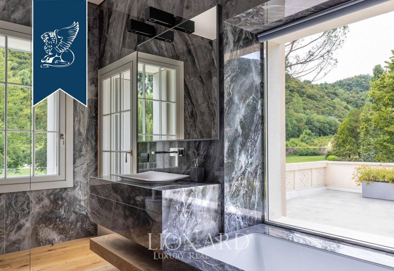 Вилла в Падуе, Италия, 1 346 м² - фото 16