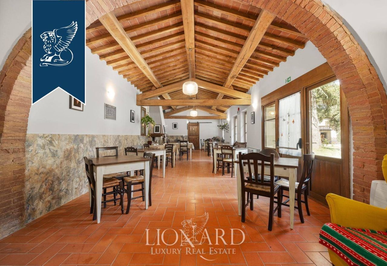 Вилла в Сиене, Италия, 1 513 м² - фото 17