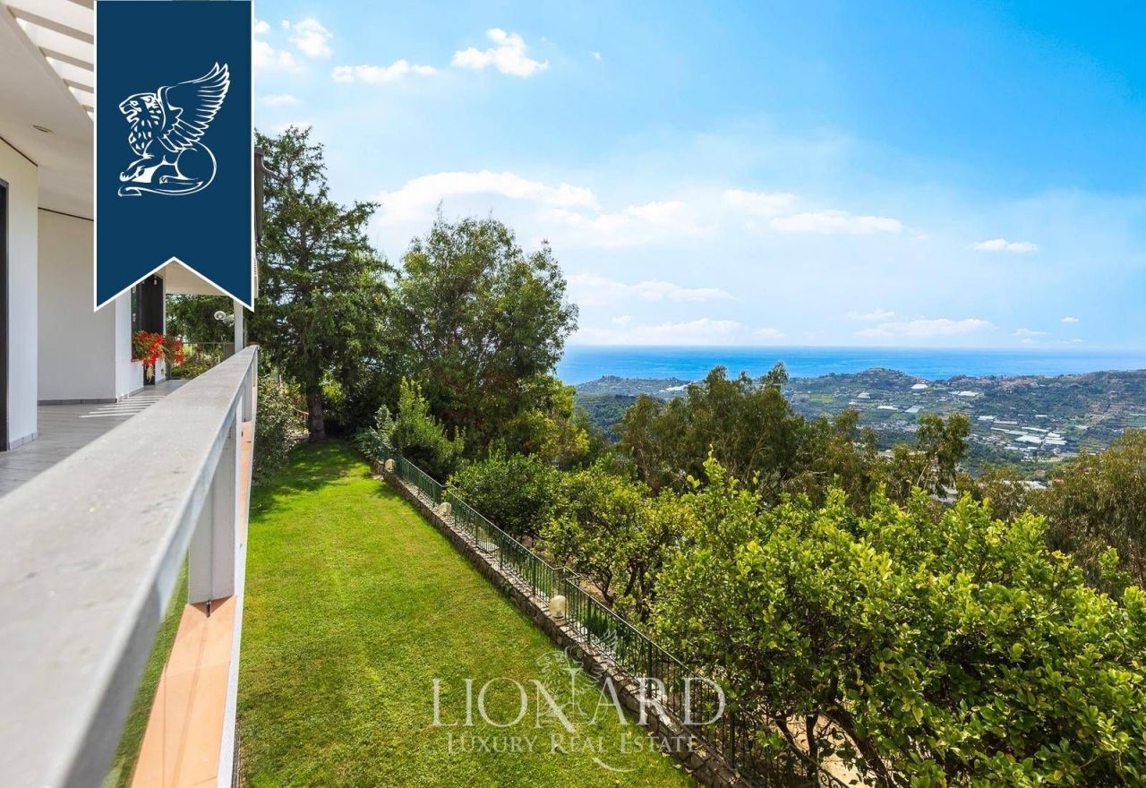 Вилла в Сан-Ремо, Италия, 700 м² - фото 18