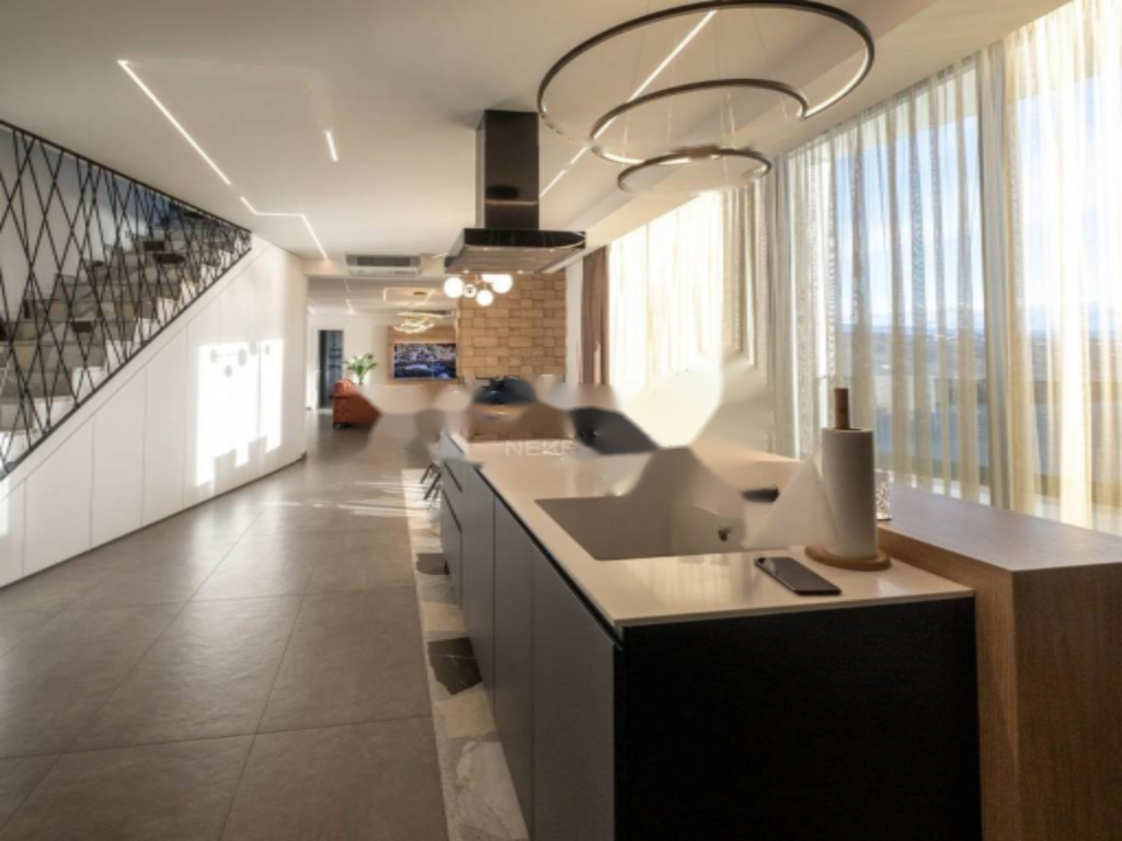 Квартира в Опатии, Хорватия, 227 м² - фото 1