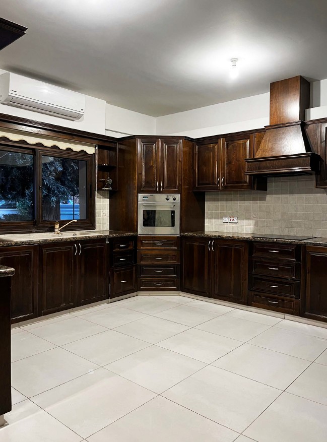 Вилла в Лимасоле, Кипр, 350 м² - фото 17