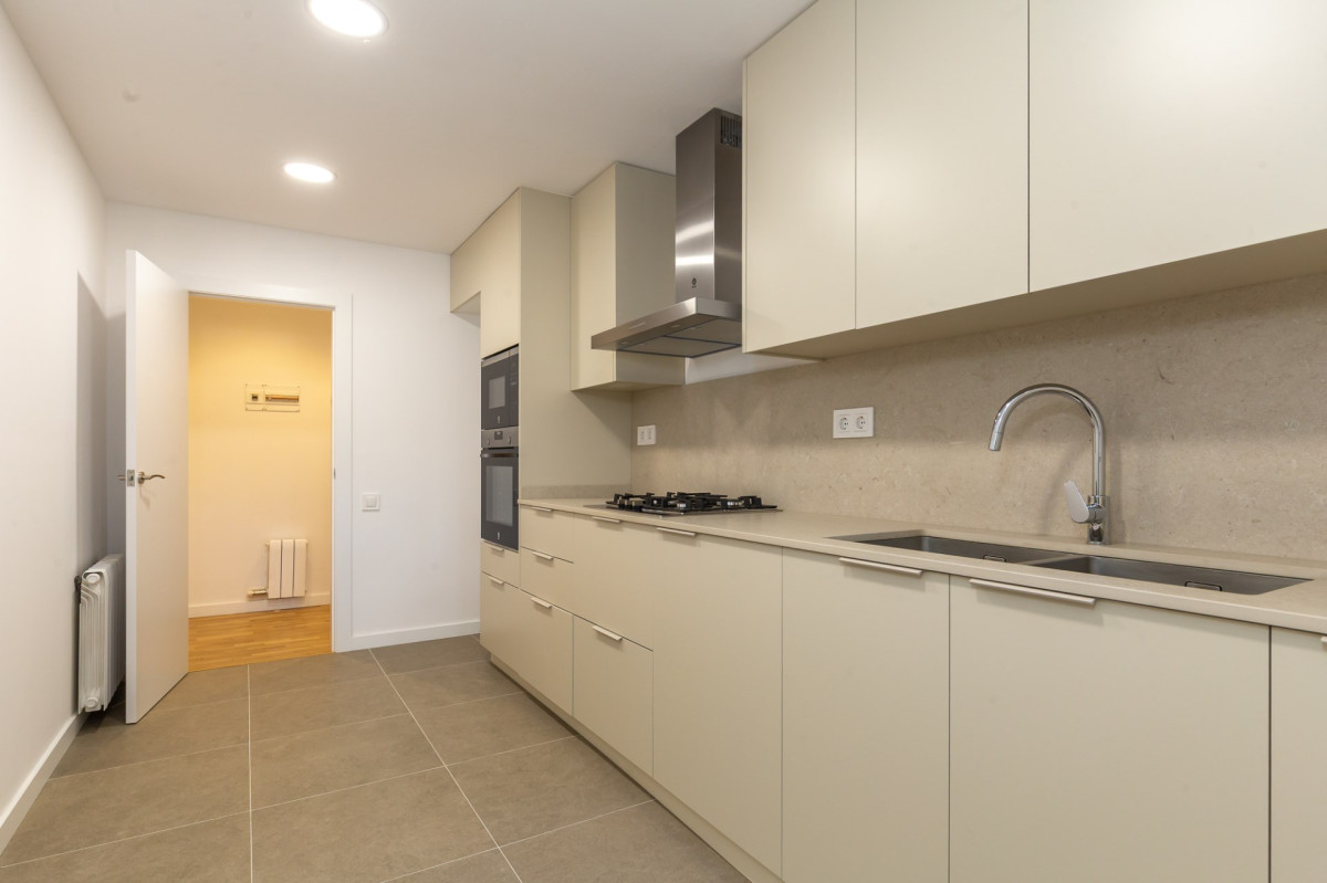 Квартира в Барселоне, Испания, 106 м² - фото 9