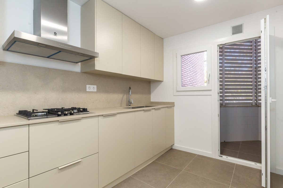 Квартира в Барселоне, Испания, 106 м² - фото 11