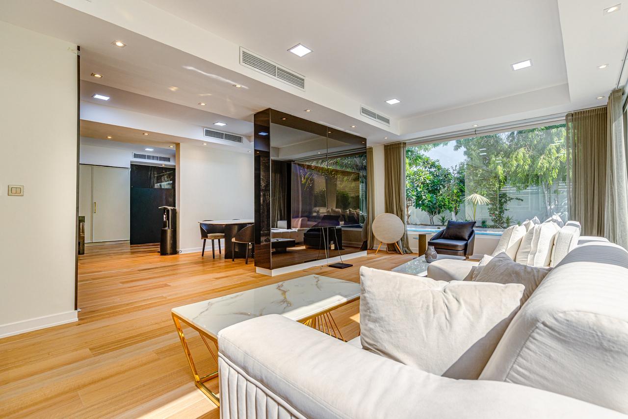 Вилла в Дубае, ОАЭ, 361.7 м² - фото 1