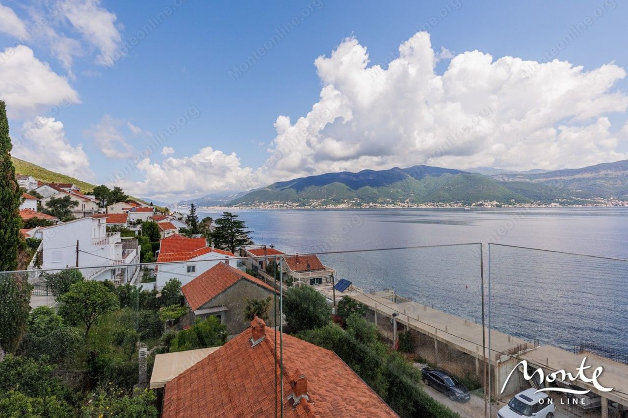 Вилла в Крашичах, Черногория, 200 м² - фото 7