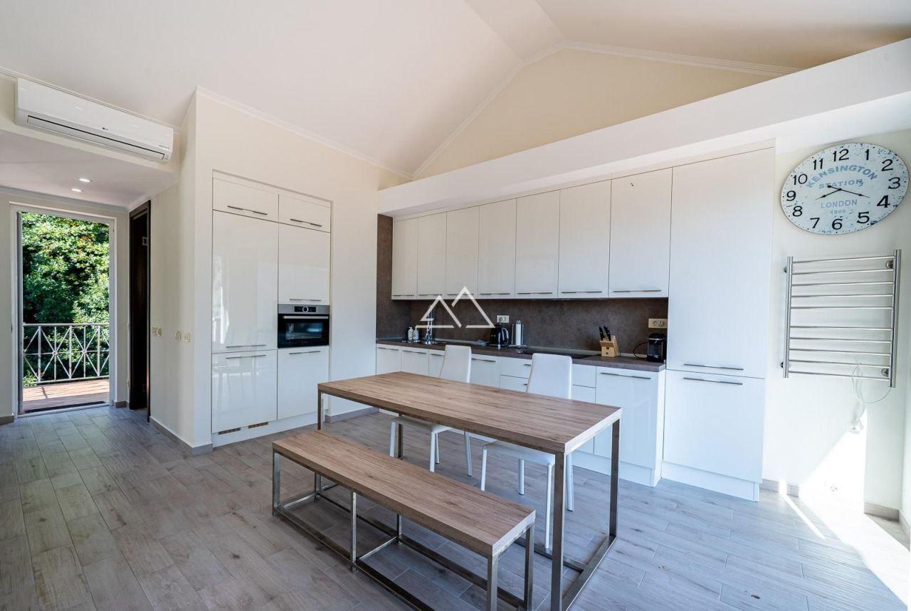 Апартаменты в Ораховаце, Черногория, 77 м² - фото 10