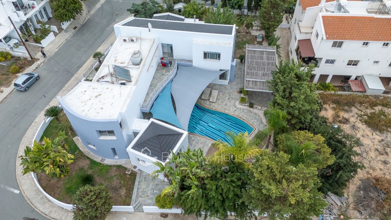 Вилла в Пафосе, Кипр, 350 м² - фото 2