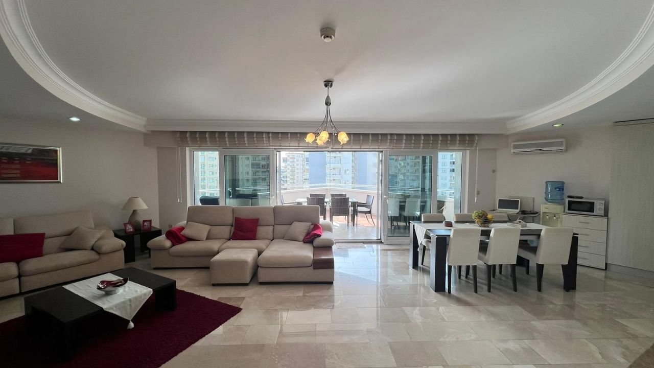 Апартаменты в Алании, Турция, 130 м² - фото 1