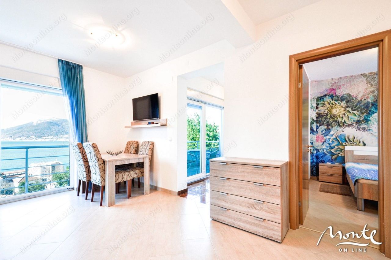 Апартаменты в Тивате, Черногория, 46 м² - фото 3