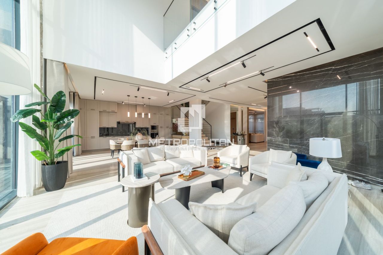 Вилла в Дубае, ОАЭ, 930 м² - фото 2