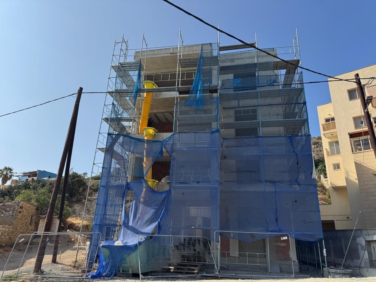 Коммерческая недвижимость в Лимасоле, Кипр - фото 1