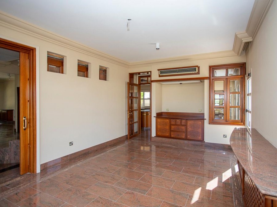 Вилла в Лимасоле, Кипр, 270 м² - фото 13