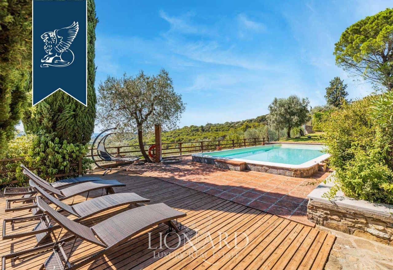 Вилла во Флоренции, Италия, 700 м² - фото 3