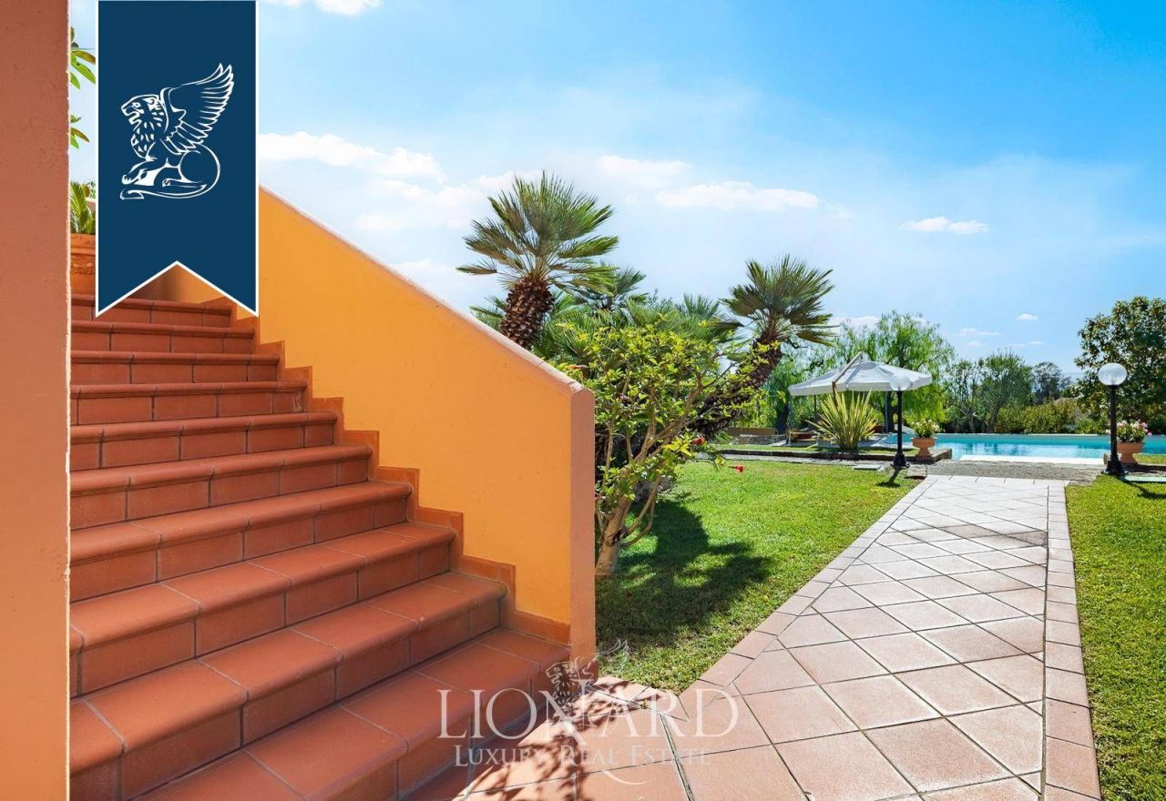 Вилла в Сан-Ремо, Италия, 480 м² - фото 6