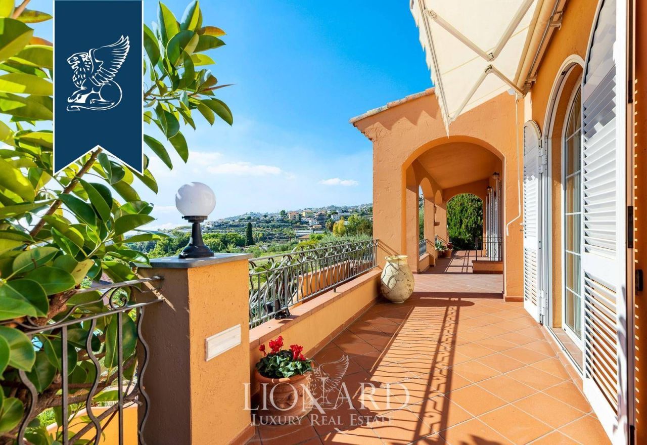 Вилла в Сан-Ремо, Италия, 480 м² - фото 12