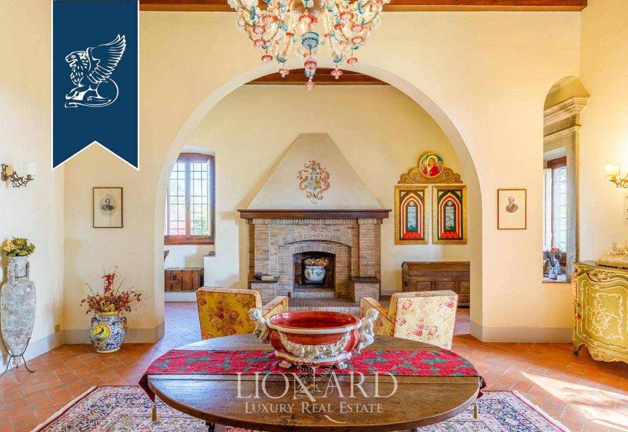 Вилла во Флоренции, Италия, 700 м² - фото 12