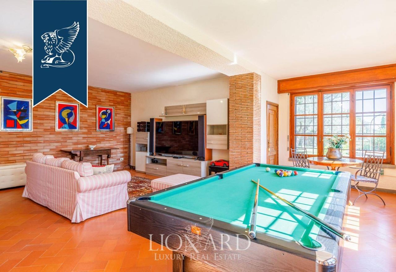 Вилла во Флоренции, Италия, 700 м² - фото 13