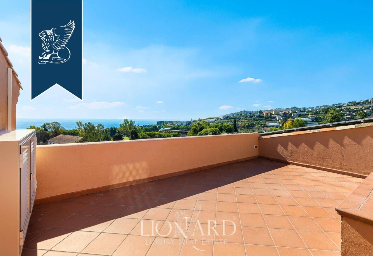 Вилла в Сан-Ремо, Италия, 480 м² - фото 17