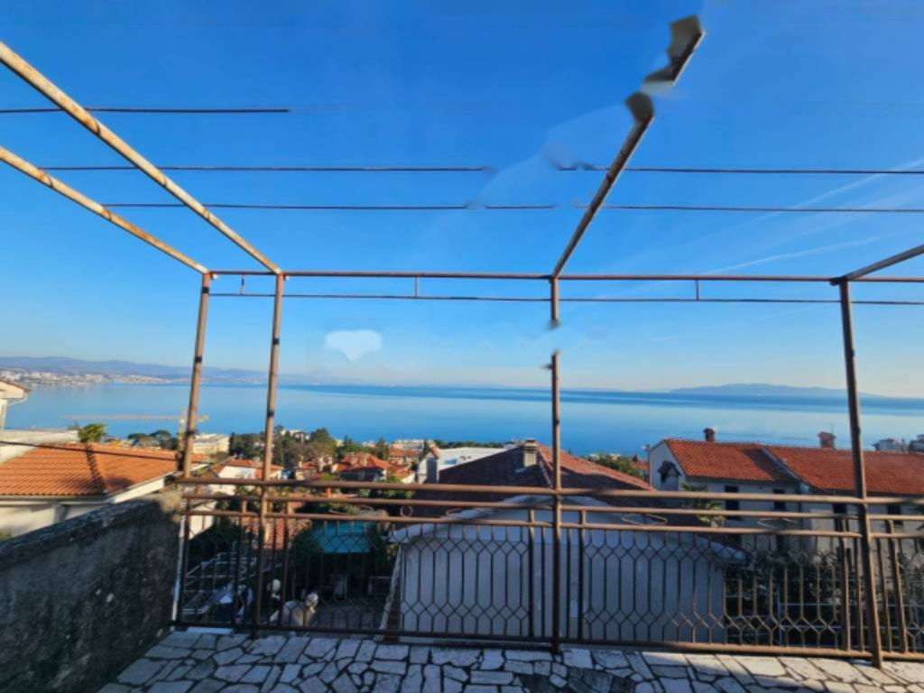 Дом в Опатии, Хорватия, 280 м² - фото 1