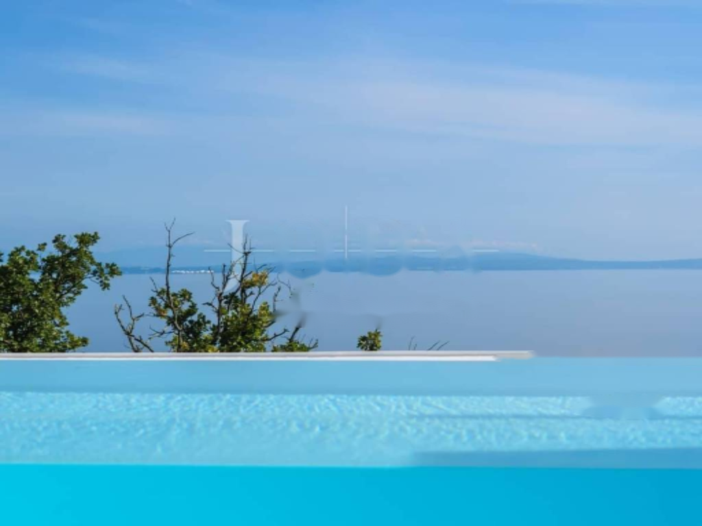 Дом в Опатии, Хорватия, 200 м² - фото 1