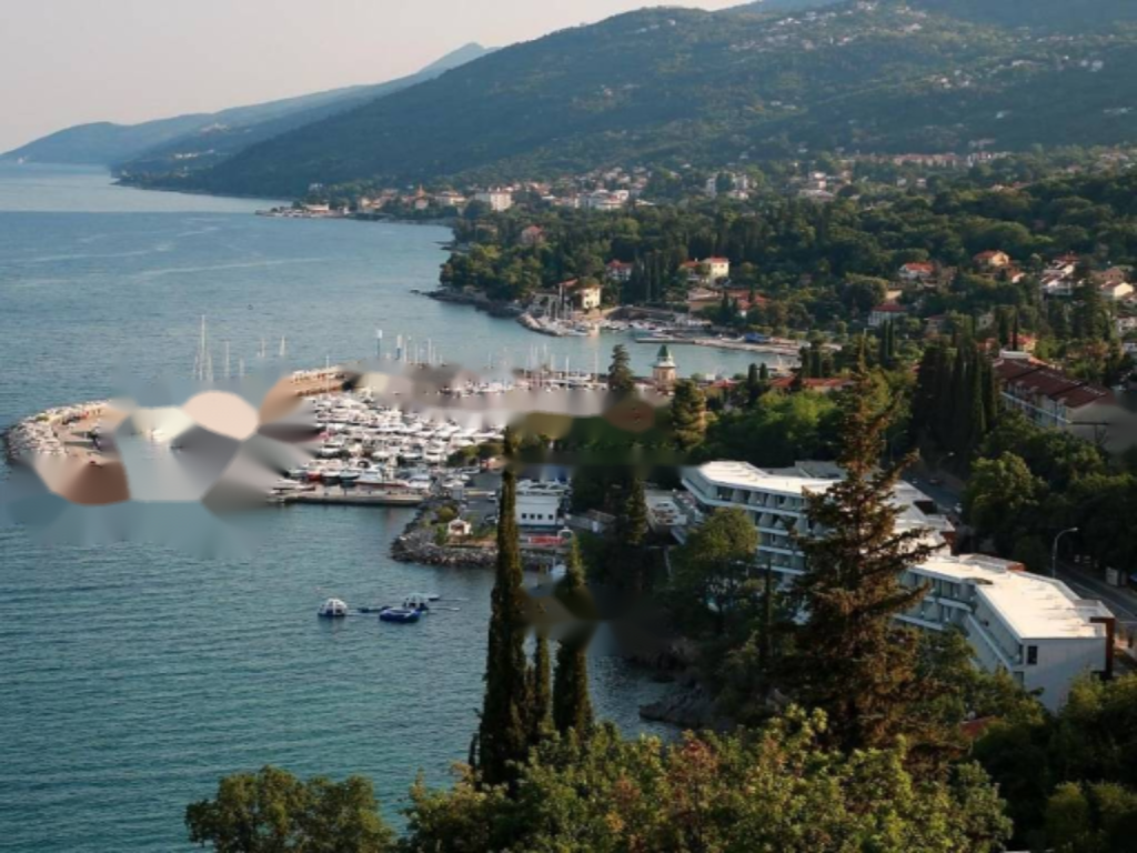 Дом в Опатии, Хорватия, 290 м² - фото 1