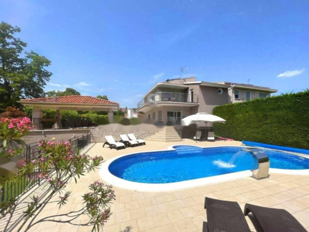 Дом в Опатии, Хорватия, 749 м² - фото 2