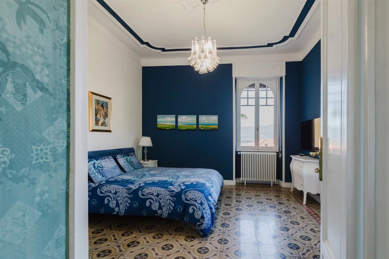 Вилла в Вербании, Италия, 325 м² - фото 14