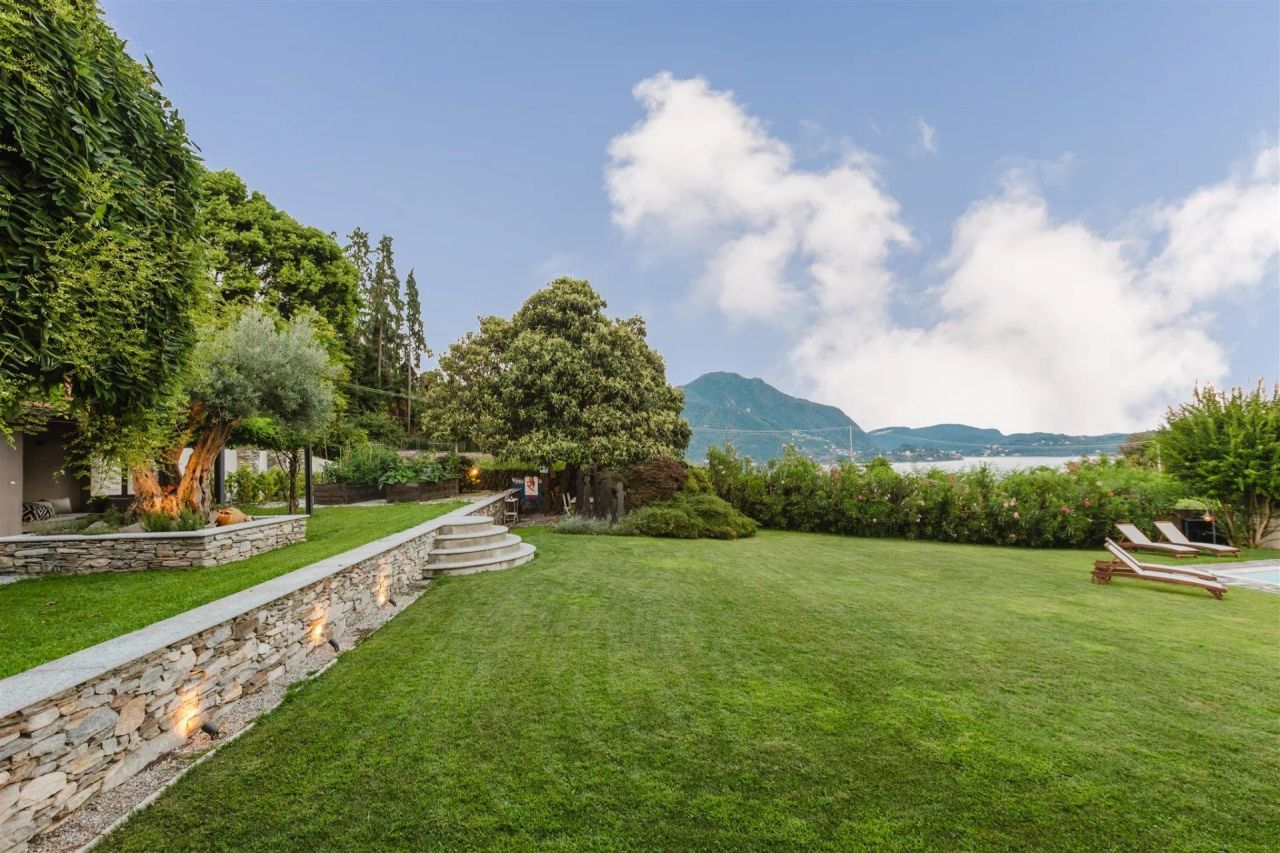 Вилла в Вербании, Италия, 325 м² - фото 6