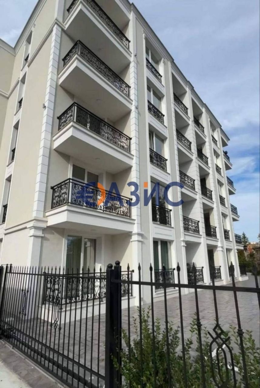 Апартаменты на Солнечном берегу, Болгария, 38.6 м² - фото 1