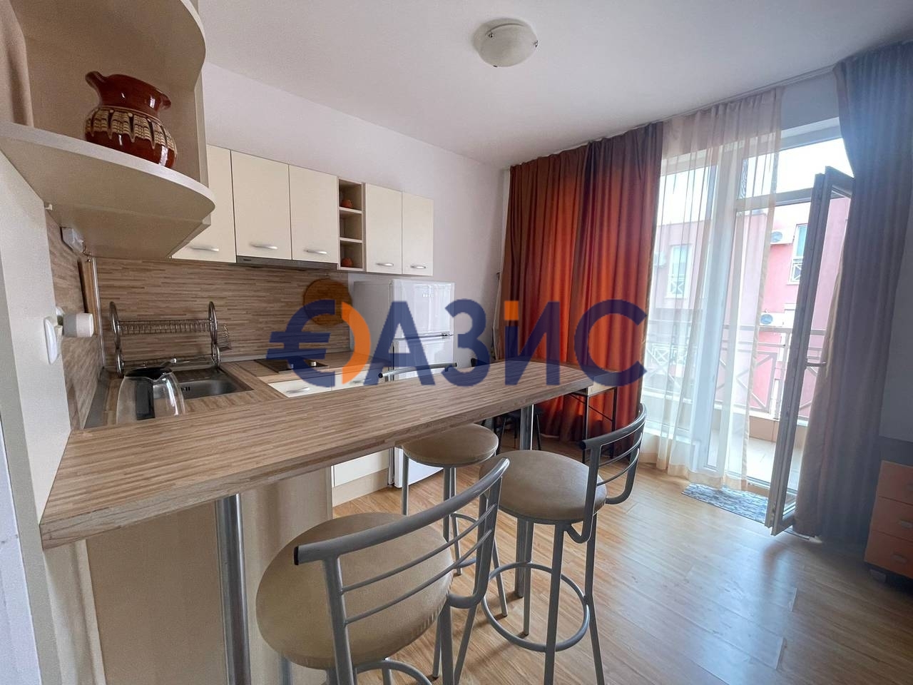 Апартаменты на Солнечном берегу, Болгария, 45 м² - фото 1