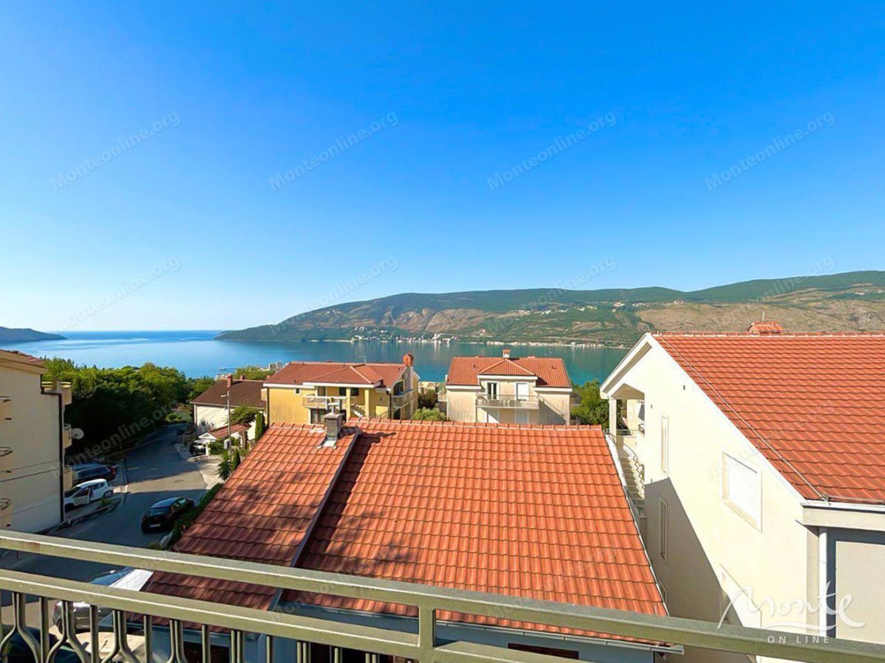 Вилла в Херцег-Нови, Черногория, 252 м² - фото 2