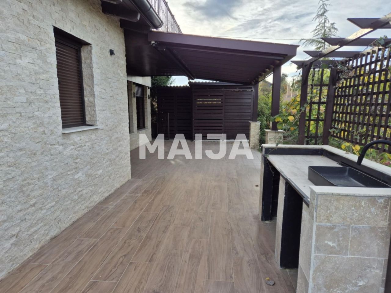 Дом Чёмёр, Венгрия, 221 м² - фото 4