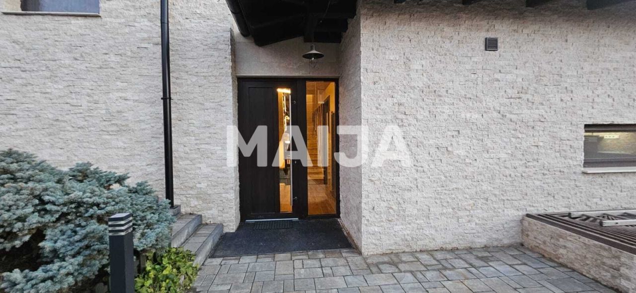 Дом Чёмёр, Венгрия, 221 м² - фото 5